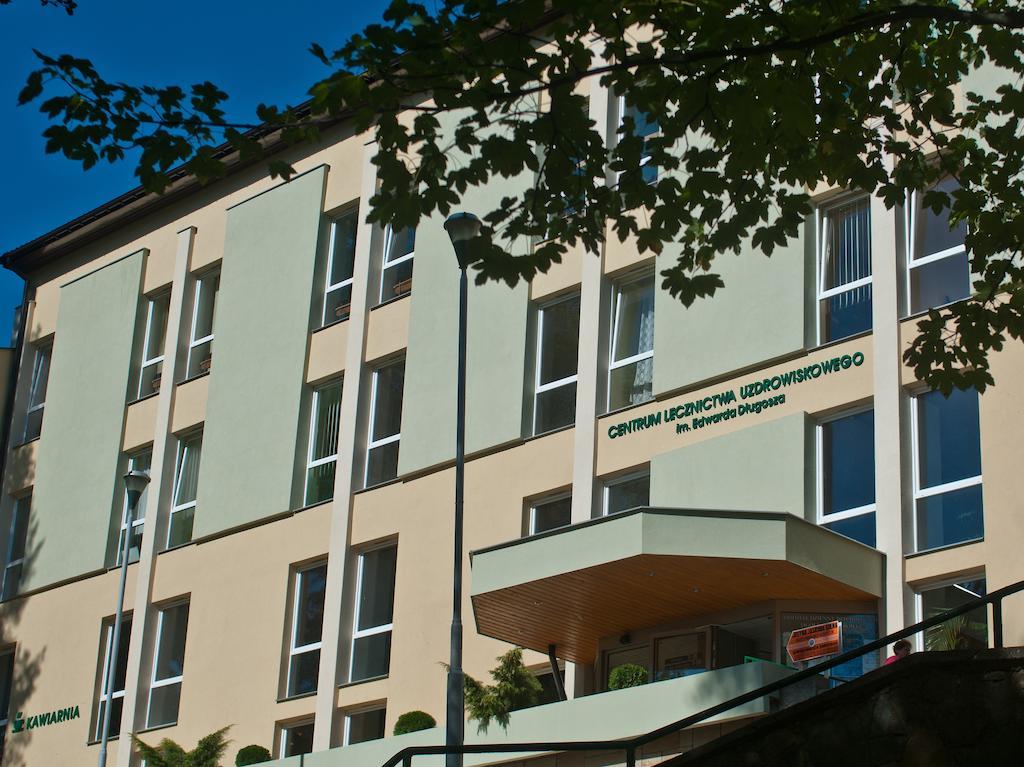 Sanatorium Uzdrowiskowe Nr IV Hotel Iwonicz-Zdrój Esterno foto